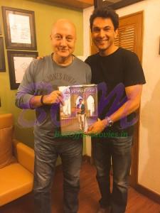 Master Chef Vikas Khanna in Anupam Kher's Actor Prepares office to present his book