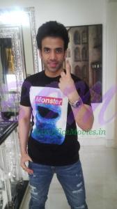 Mastizaade lead actor Tusshar ‏Kapoor picture after he got inked for voting