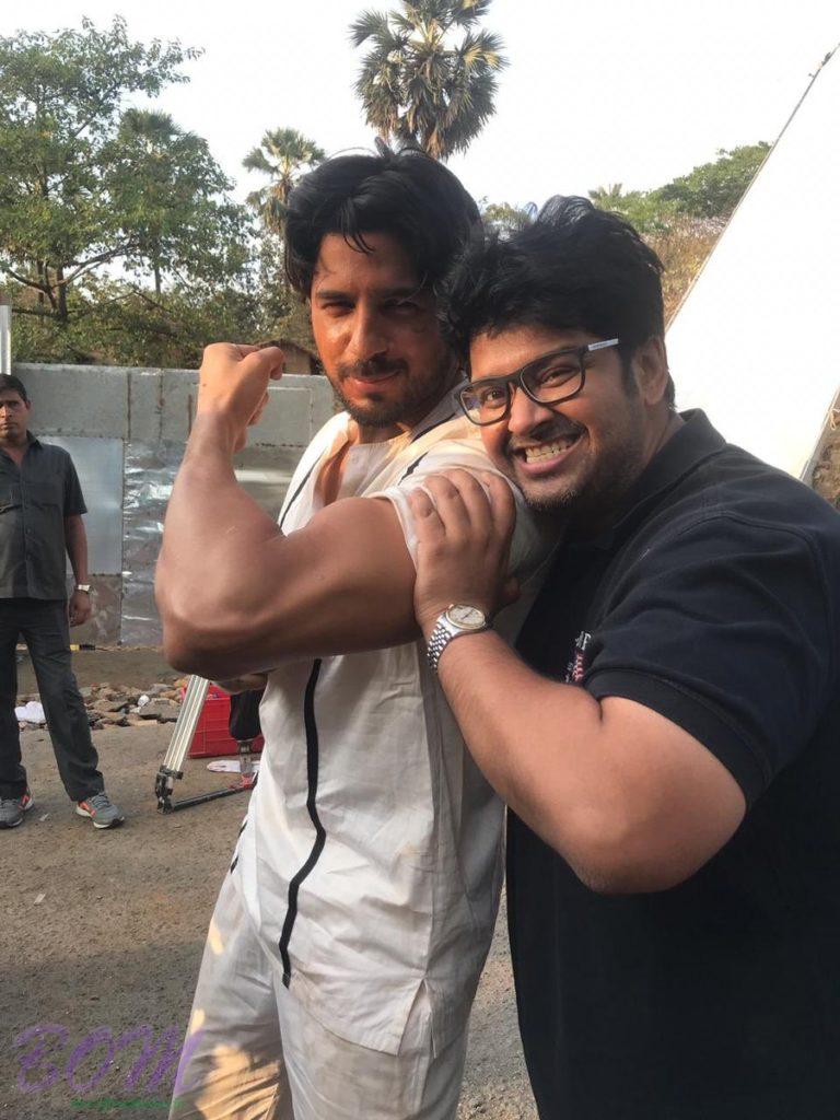 Milap Zaveri selfie with Sidharth Malhotra while shooting for Marzaavaan