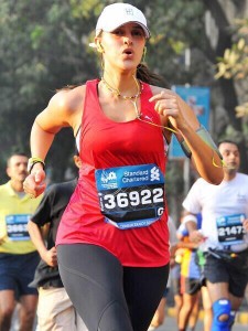 Neha Dhupia Marathon Girl!!! Clicked you at SCMM 2014!