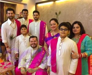Neil Nitin Mukesh with entire family