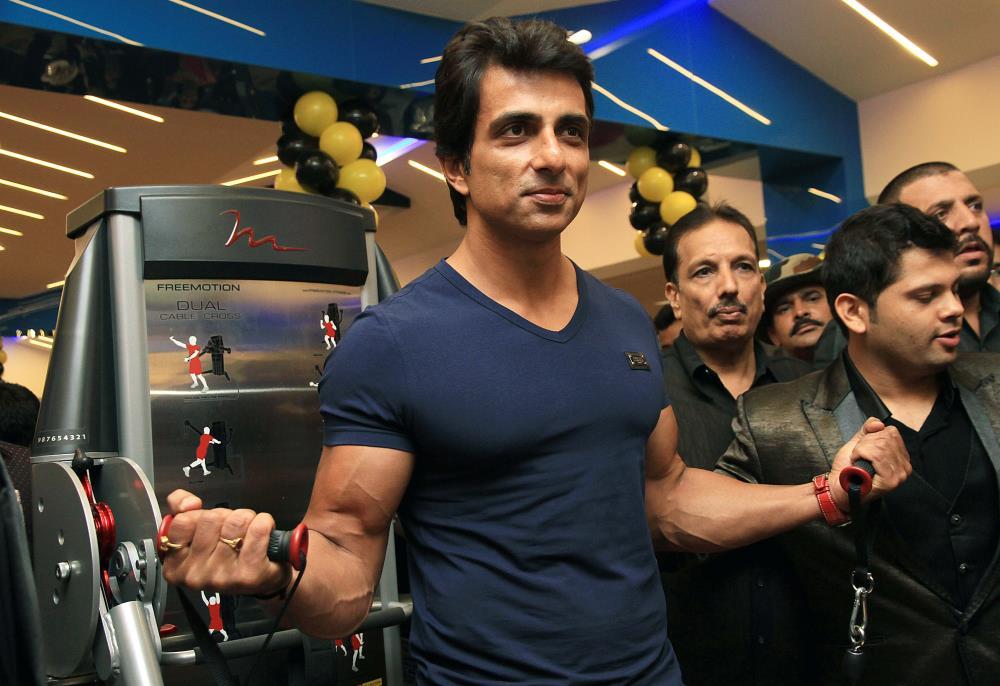 One another picture of Sonu Sood while Launches Gold’s Gym
