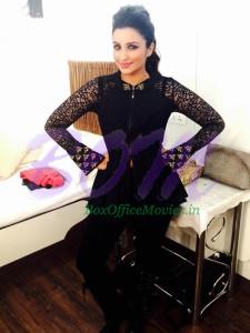 Parineeti Chopra complete black color outfit