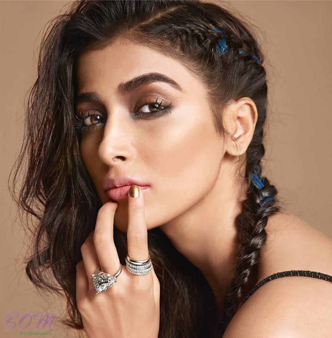 Pooja Hegde beautiful stylish picture