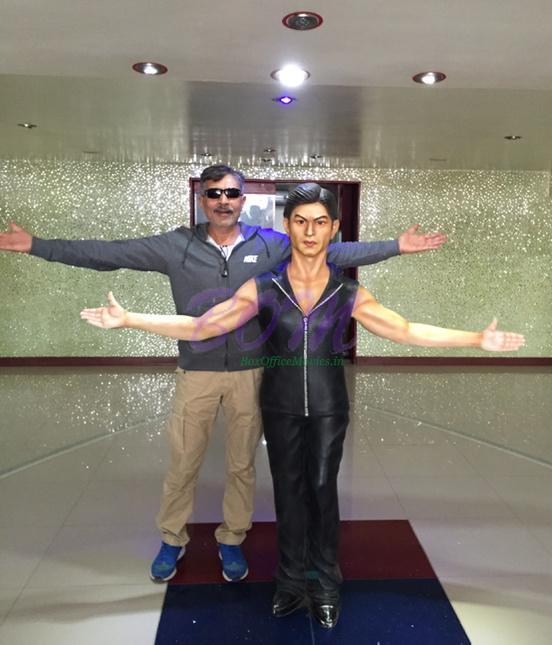 Prakash Jha with a statue of Shahrukh Khan in the foyer of Lisa, the cinema at Sihore