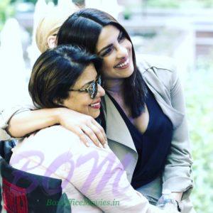 Gorgeous Priyanka Chopra with her dear mom