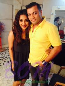 Radhika Apte with makeup artist Subhash Shinde