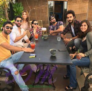 Ranbir kapoor with Karishma Kapoor and others on Christmas lunch 2016
