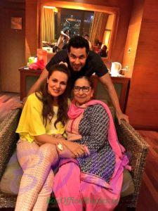 Randeep Hooda with his sister real Anjali Hooda and Sarbjit sister Dalbir Kaur ji