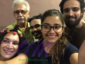 Ravi Kishan daughter selfie with great Naseeruddin Shah
