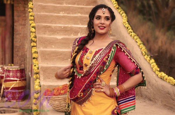 Richa Chadha's look in Omung Kumar's Sarbjit