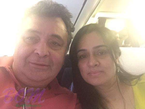 Rishi Kapoor latest selfie with Padmini Kolhapure