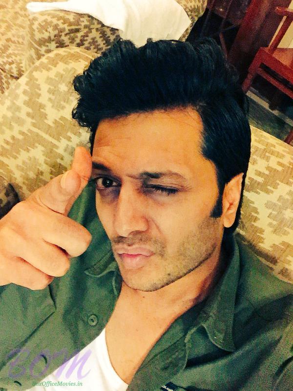 Riteish Deshmukh latest stylish picture