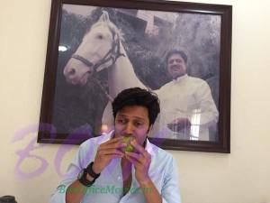 Riteish Deshmukh madly in love with these Mango