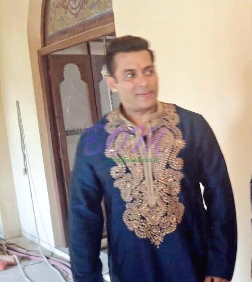 Salman Khan looking hot on the sets of Prem Ratan Dhan Payo movie