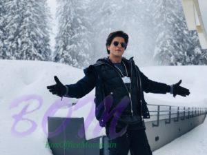 Shah Rukh Khan‏ spreading romantic hands in Davos, Switzerland.