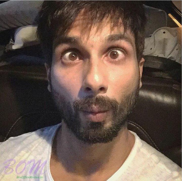 Shahid Kapoor weird pout style on 12Jun2016