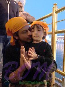 Shahrukh Khan with his son Abram in Golden Temple Amritsar 2017