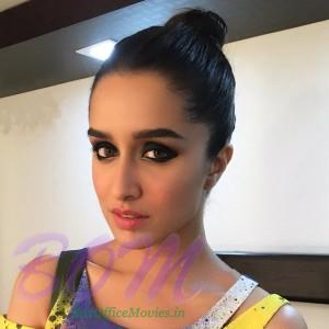 Shraddha Kapoor makeup for Baaghi success party