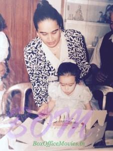 Shraddha Kapoor with her Mother