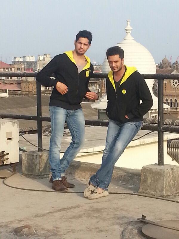 Sidharth Malhotra and Riteish Deshmukh - Smiley together