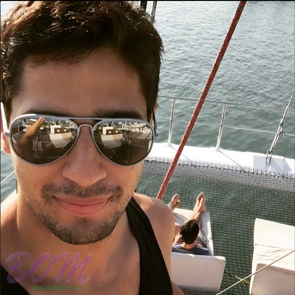 Sidharth Malhotra latest selfie on 1 June 2015