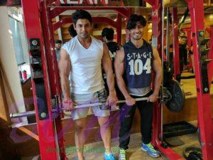 Sidharth Shukla workout picture with Vidyut Jammwal