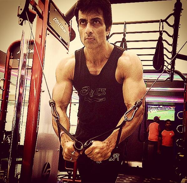 Sonu Sood says 'N d moment u let them loose,they will pull u away.So give ur best.Its a world where ONLY D FITTEST WILL SURVIVE. '