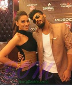 Stylish Arjun Kapoor with hot Bipasha Basu