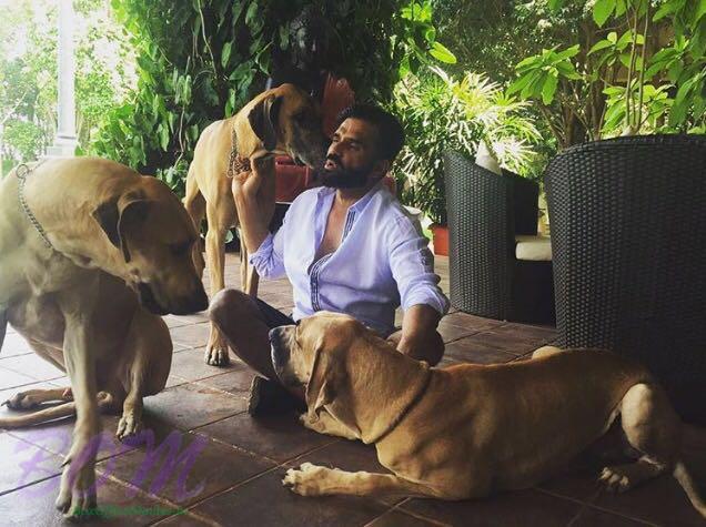 Suniel Shetty and his dog love - They talk him because he listen, and he listen them because the talk love