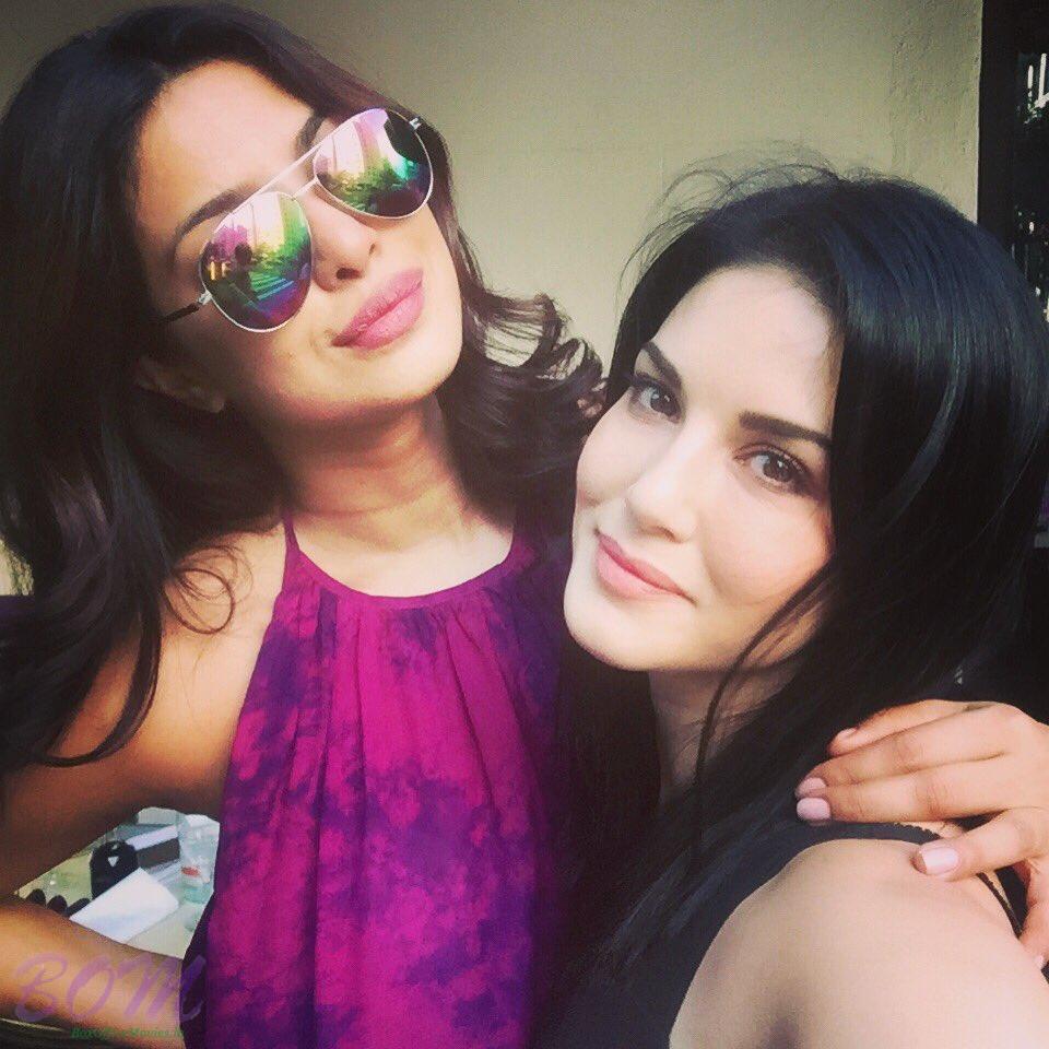 Sunny Leone latest picture with Priyanka Chopra in NYC
