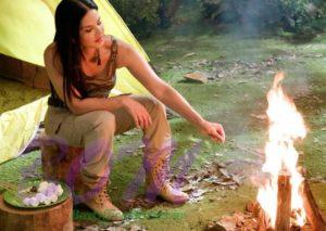 Sunny Leone making traditional nighttime campfire treat Smores