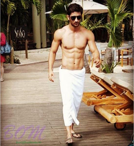 Sushant Singh Rajput towel walk