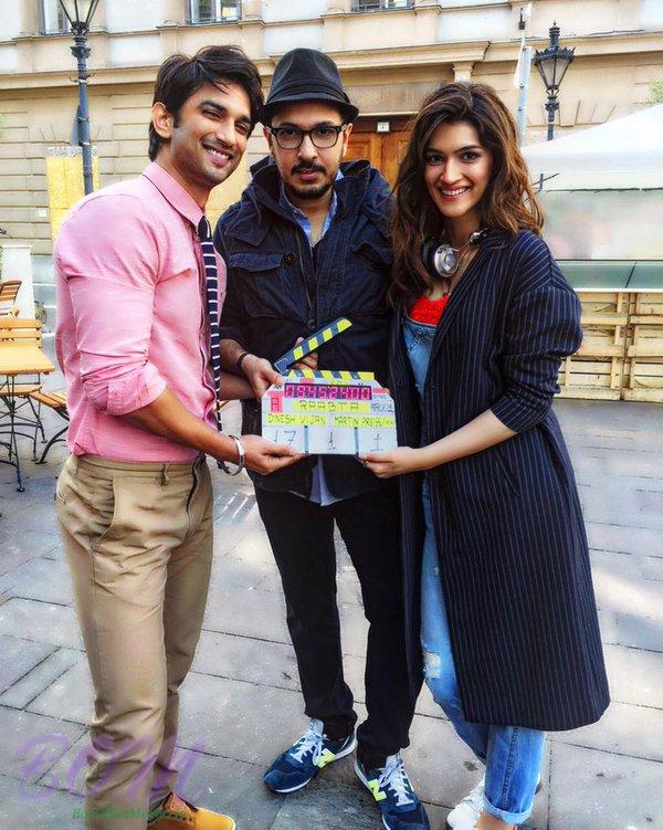 Sushant Singh Rajput with Kriti Sanon on the sets of RAABTA