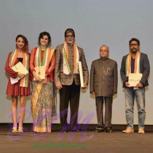 Taapsee Pannu and Amitabh Bachchan receiving award for PINK by Honourable President of India in 2017