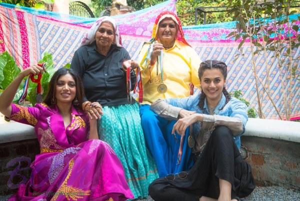 Taapsee Pannu and Bhumi Pednekar in Saand Ki Aankh movie scene