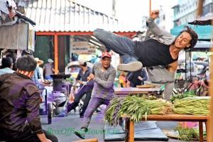 Tiger Shroff doing a risky stunt while shooting for Baaghi movie