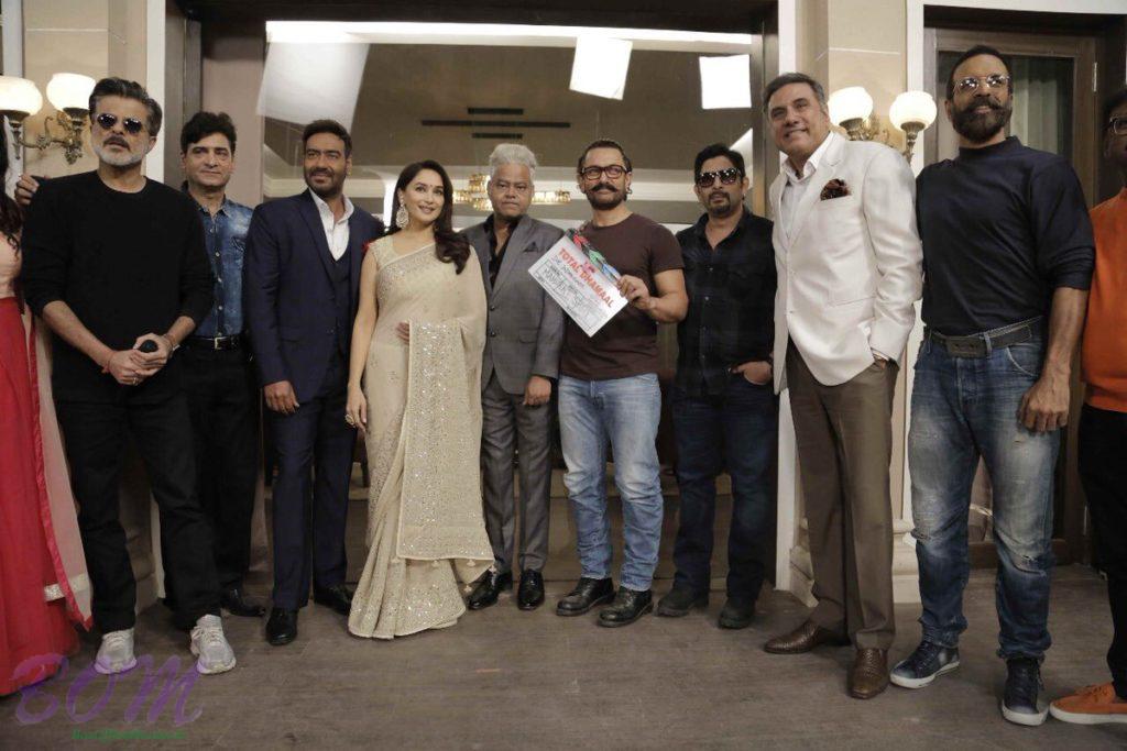 Total Dhamaal mahurat shot pic with the team