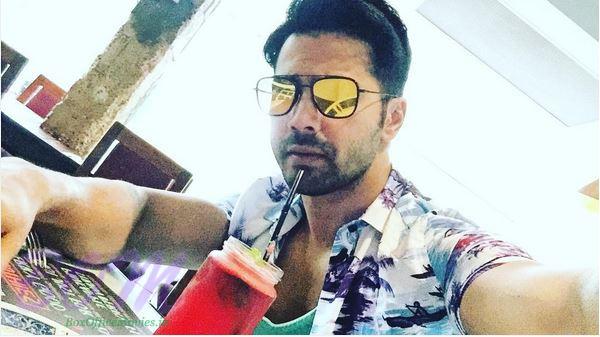 Varun Dhawan latest selfie while shooting for Badrinath Ki Dulhania in Singapore