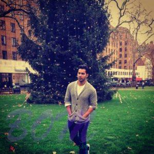 Varun Dhawan pic with Christmas tree 2016