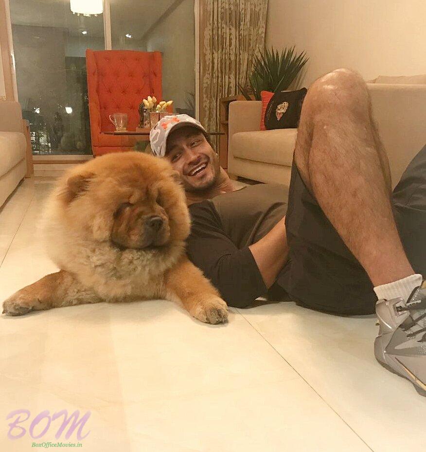 Vidyut Jammwal Perfect Pet