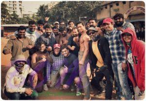 Vidyut Jammwal‏ with the team of Commando 3 movie