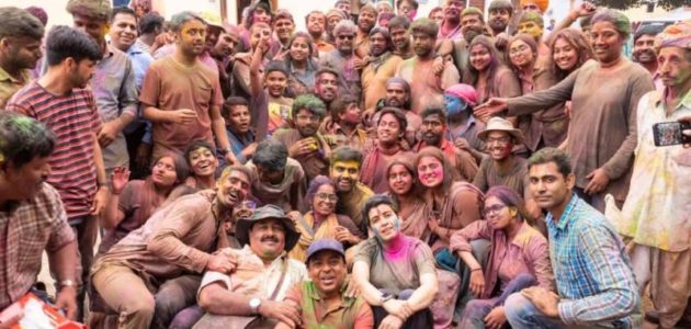 Vishal Bhardwaj with Sunil Grover and other on wrapping the shooting of Pataakha