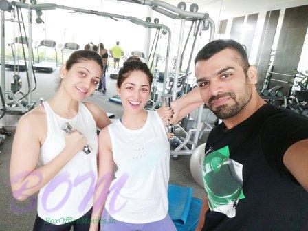 Yami Gautam and sister selfie with their fitness trainer