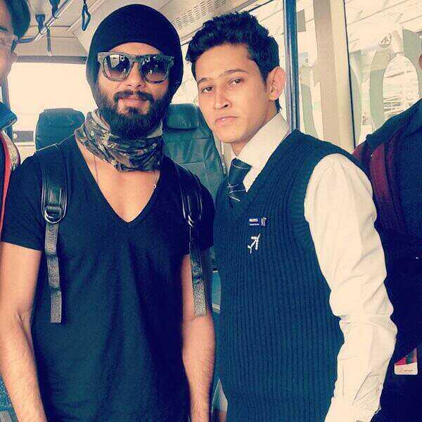 Shahid Kapoor with his lucky fan