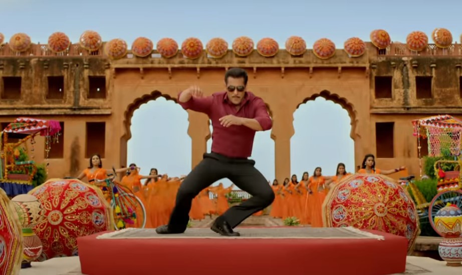 Salman Khan Yu Karke Dance Dabangg 3