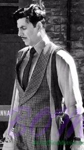 Akshay Kumar vintage look for Gold movie