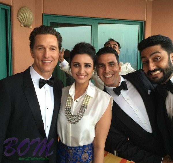 Akshay Kumar posing in style with Abhishek Bachchan, Parineeti Chopra and Mc Conaughey