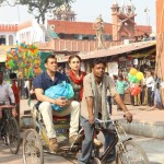 A perfect picture of Kareena Kapoor Khan and Salman Khan while shooting for Kabir Khan's Bajrangi Bhaijaan. The movie will release soon in Eid 2015