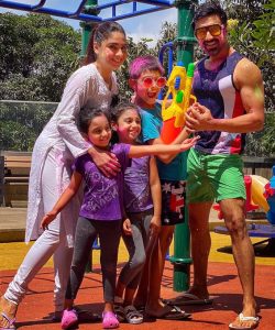 Ashish Chowdhry family Holi photo with wife and kids
